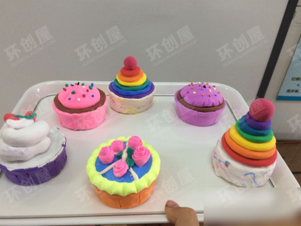 幼儿园角色游戏蛋糕坊图片
