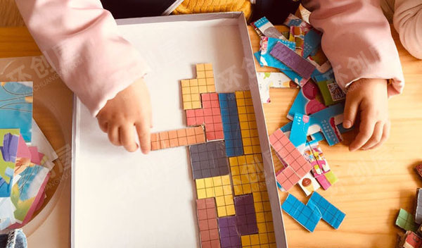 幼儿园自制益智区玩具图片