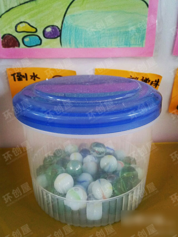 幼儿园益智区环创乌鸦喝水图片