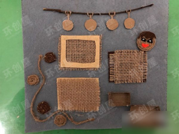 幼儿园原木色系家园联系栏图片