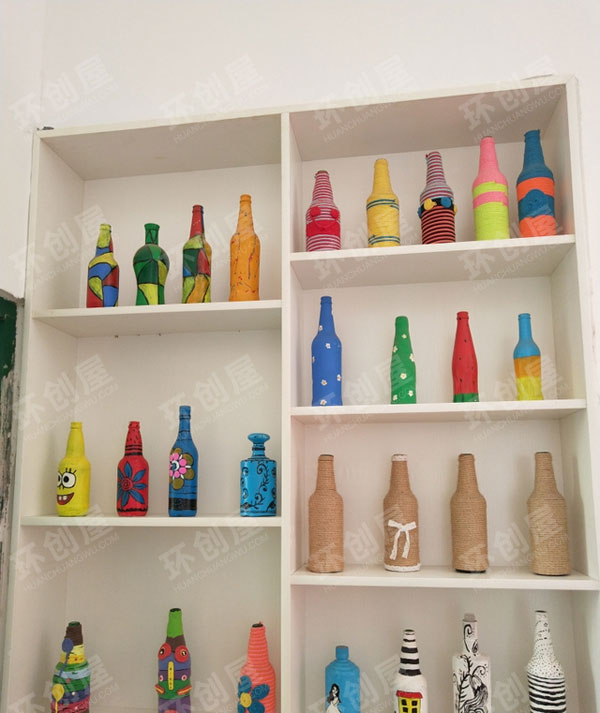 幼儿园很有特色的大厅展示板块图片