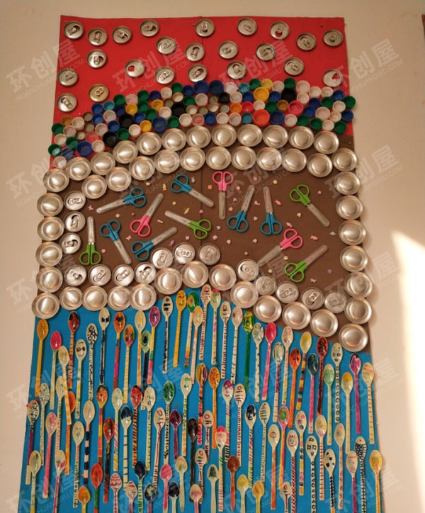 幼儿园很有特色的大厅展示板块图片