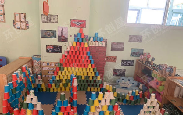 幼儿园建构区环创纸杯作品图片