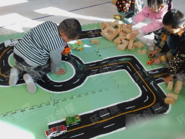 幼儿园建构区环创我们的城市图片
