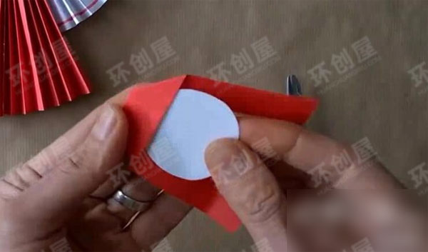 幼儿园美工区制作可爱的天使娃娃图片
