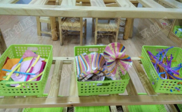 幼儿园美工区环创材料投放图片