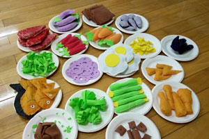 幼儿园角色区火锅店食材图片9张
