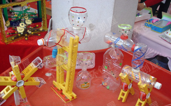 幼儿园益智区自制教玩具有趣的水车图片