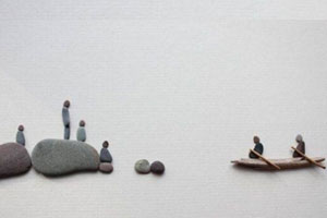 幼儿园作品展示石头画图片8张