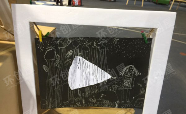 幼儿园绘画作品环创图片