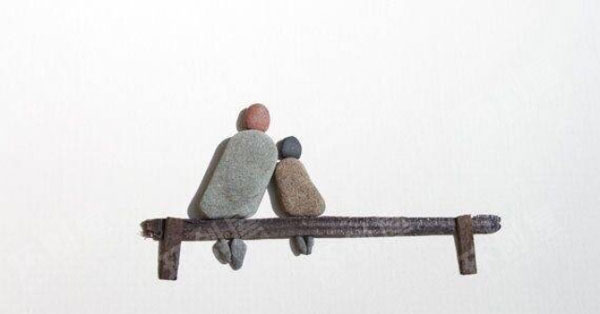 幼儿园作品展示石头画图片