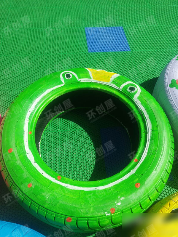 幼儿园轮胎涂鸦户外环创图片