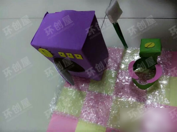 幼儿园小小生活区废物利用环创图片