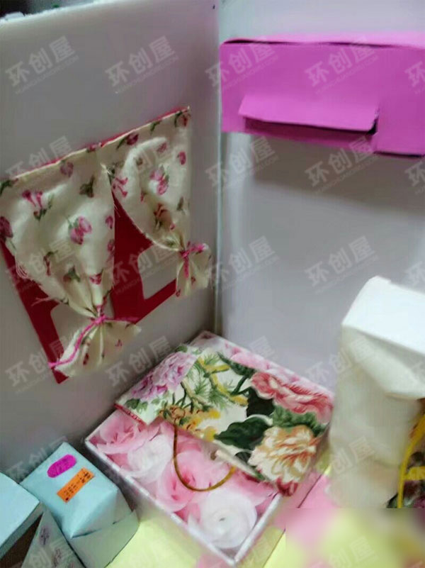 幼儿园小小生活区废物利用环创图片