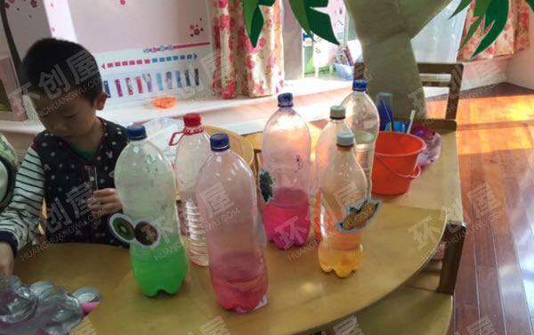 幼儿园科学区废物利用科学实验图片