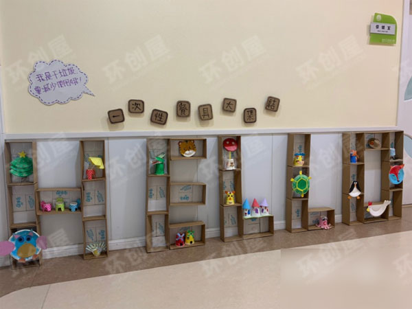 幼儿园作品展示环创牛奶盒的利用图片
