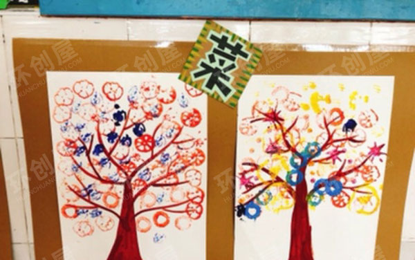 幼儿园作品展示环创蔬菜拓印画图片