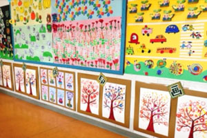 幼儿园作品展示环创蔬菜拓印画图片7张