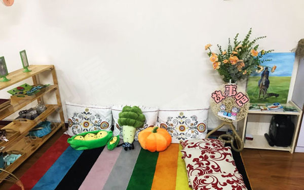 幼儿园田园风整体环创图片