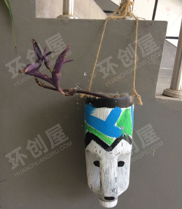幼儿园户外废旧牛奶瓶作品环创图片