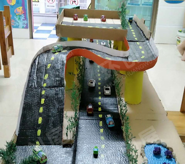 幼儿园建构区环创露天停车场图片