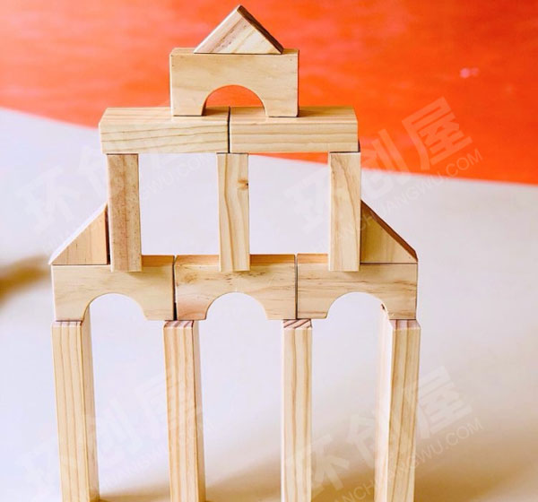 幼儿园建构区环创积木搭建图片