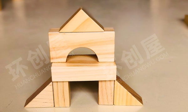 幼儿园建构区环创积木搭建图片