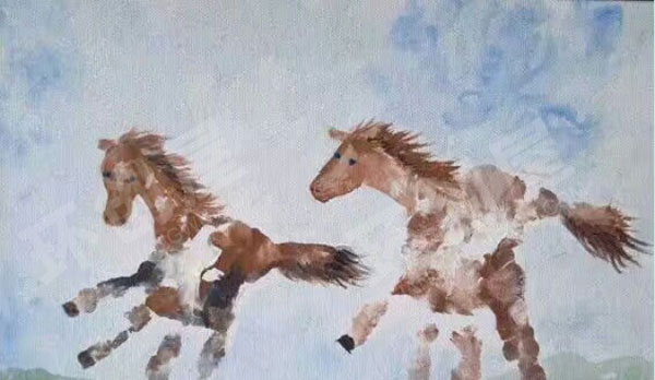 幼儿园美工区环创手掌画图片