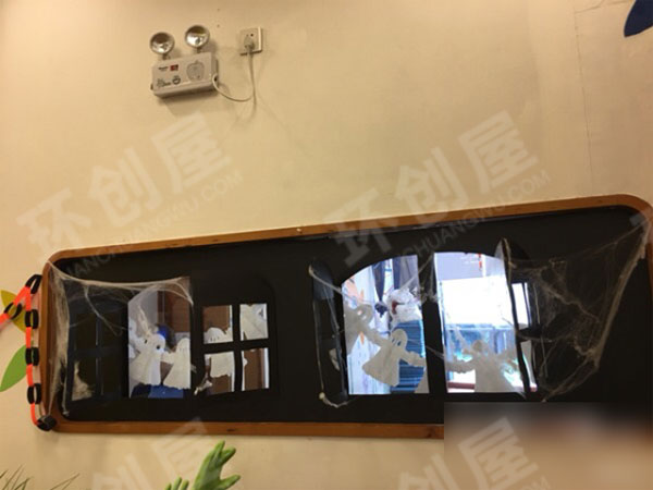 幼儿园万圣节门窗环创图片