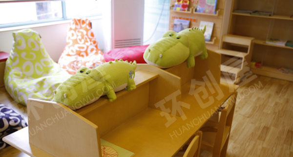 幼儿园阅读区公共阅览室环创图片