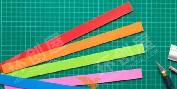 幼儿园美工区彩色望远镜图片