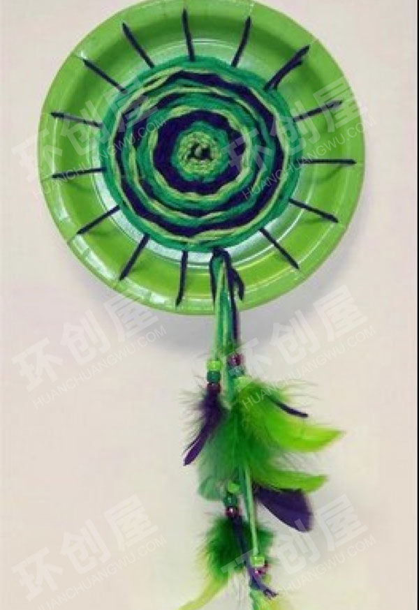 幼儿园纸盘的艺术吊饰图片