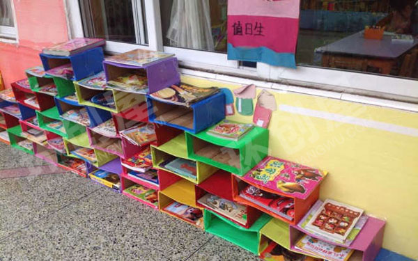 幼儿园安静温馨阅读角图片