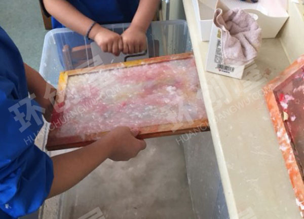 幼儿园科学区四大发明造纸术图片