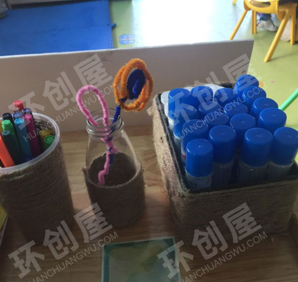 幼儿园表演区可爱的动物图片