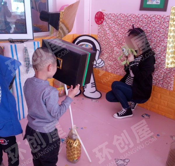 幼儿园表演区照相馆图片