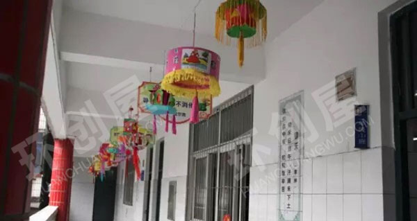 幼儿园屋顶吊挂饰图片