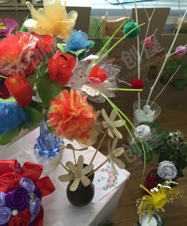 幼儿园花店美工区的作品展图片