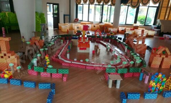 幼儿园结构游戏我心目中的小学图片