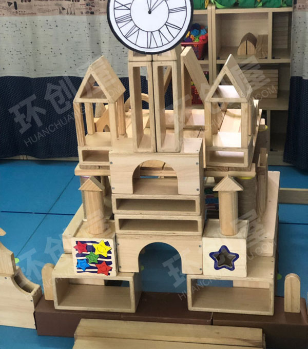 幼儿园建构区婚庆建筑搭建图片