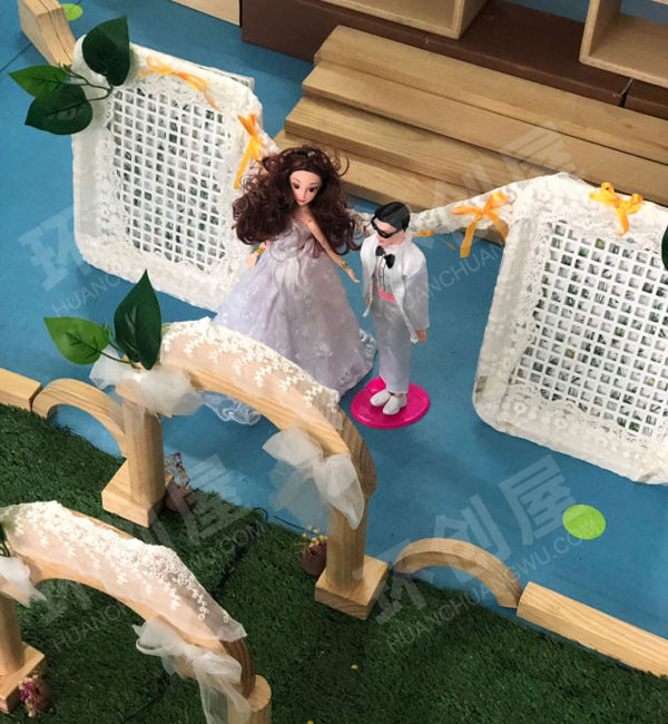 幼儿园建构区婚庆建筑搭建图片