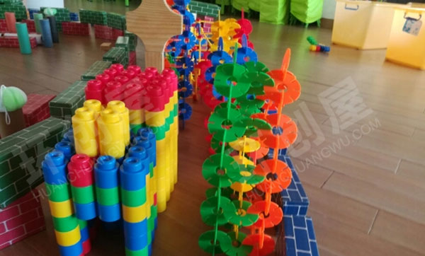 幼儿园结构游戏我心目中的小学图片