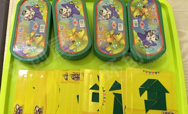幼儿园环创益智区自制玩教具图片