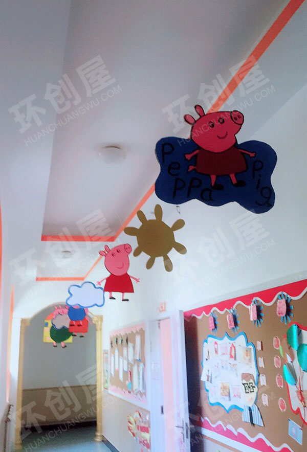 幼儿园走廊环创小猪佩奇图片
