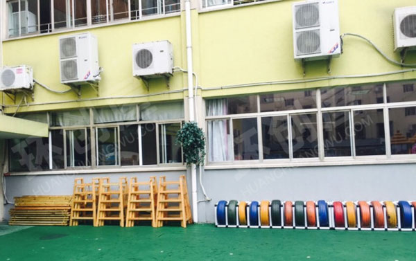 幼儿园户外材料摆放归类图片
