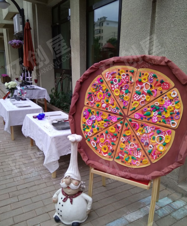 幼儿园户外活动六一美食节之西餐区图片