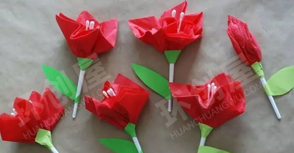 幼儿园美术区女神节爱的花束图片