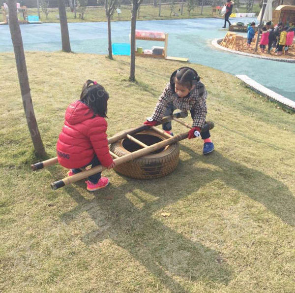 幼儿园户外运动环创图片