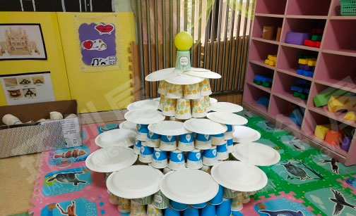 幼儿园建构区纸杯纸盘搭建天坛图片