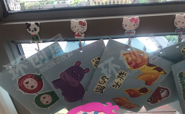 幼儿园阅读区阅读小脚印图片